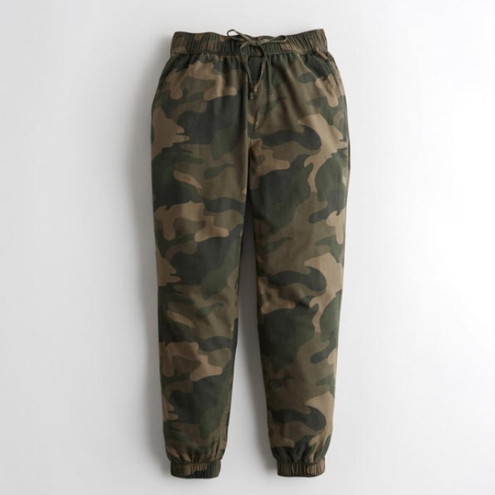 Hollister High-Rise Camouflage Joggers Medium